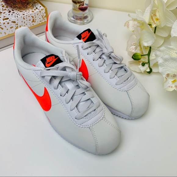 Nike Classic Cortez Leather - Picture 6 of 8